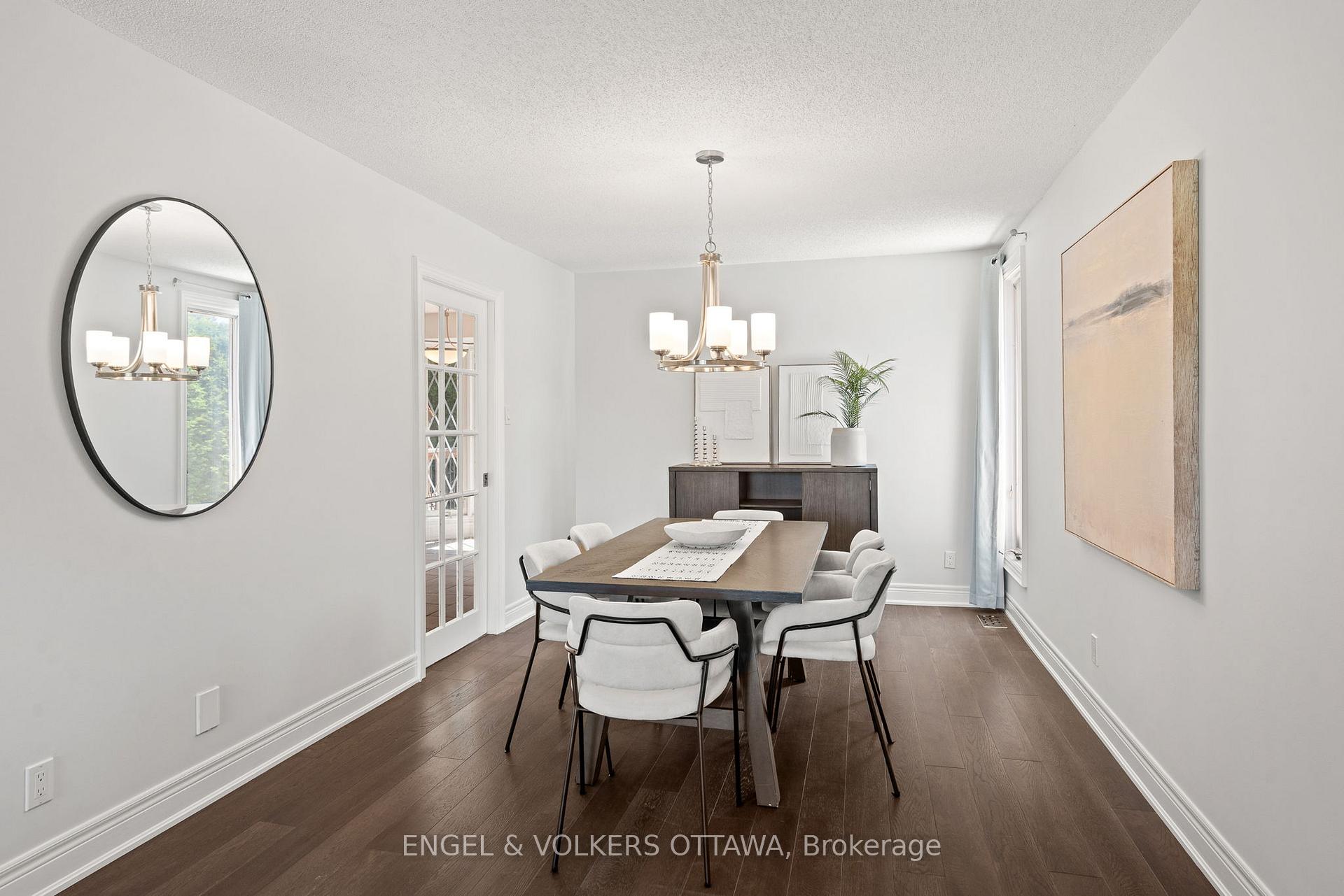 Photo 7 of 20 Assiniboine Drive, Ottawa, Borden Farm/Stewart Farm/Carleton Heights/Parkwood Hills — HOMEH