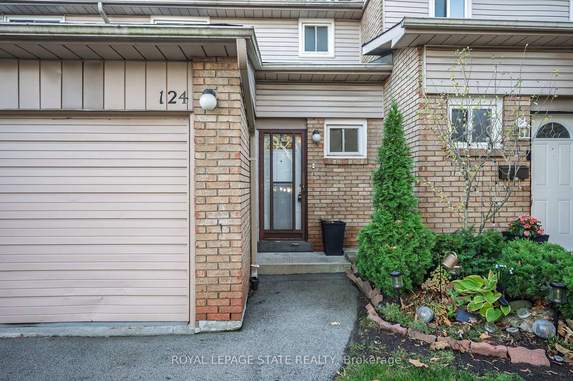 Photo 2 of Unit 124, 100 Quigley Road, Hamilton, Vincent — HOMEH