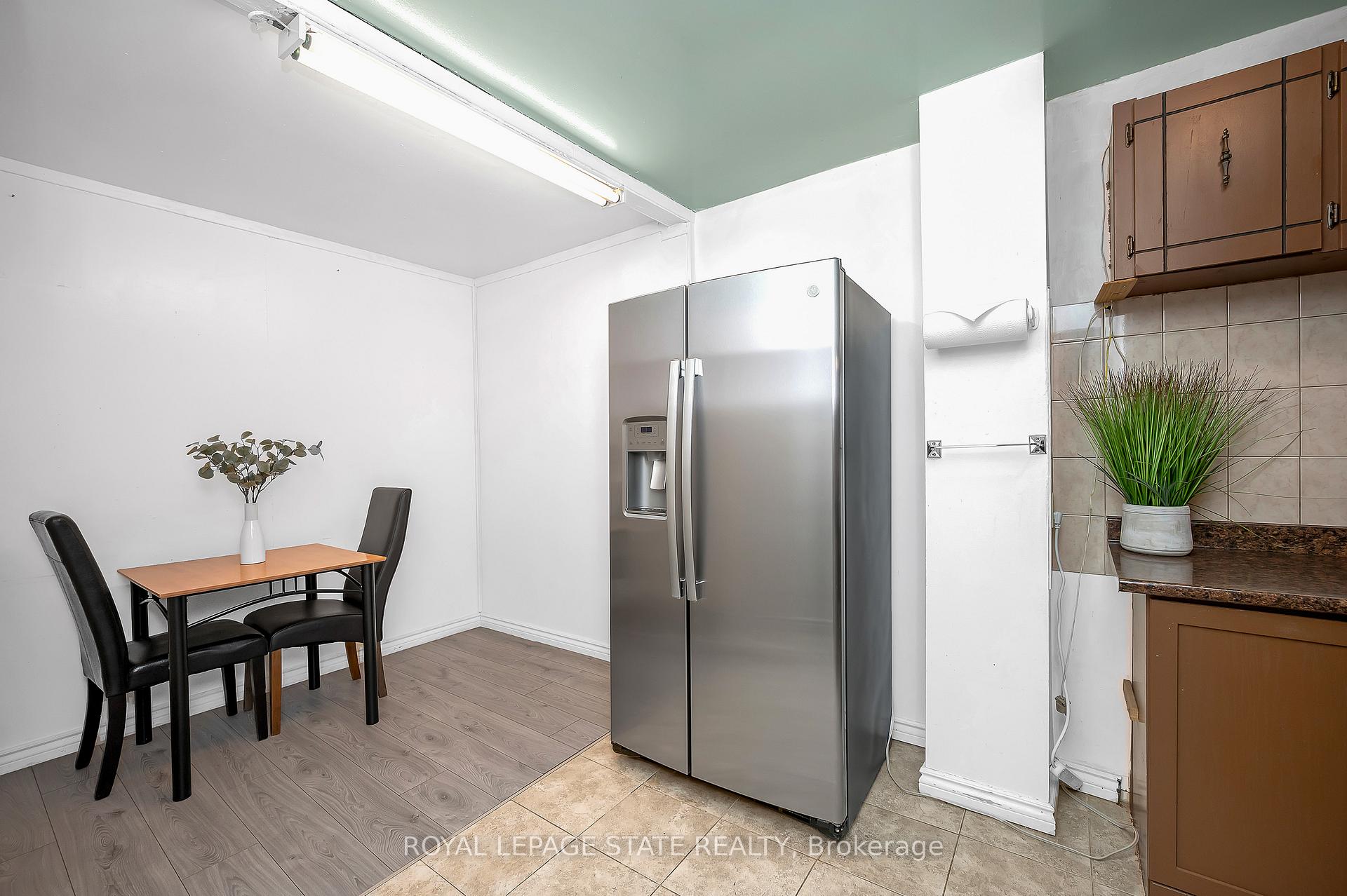 Photo 8 of Unit 124, 100 Quigley Road, Hamilton, Vincent — HOMEH
