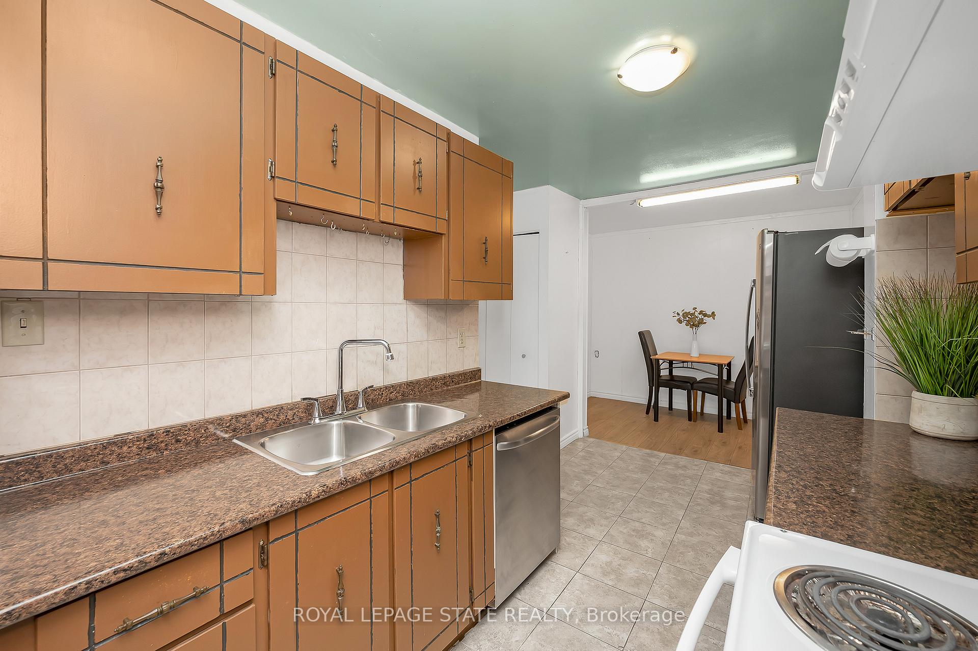 Photo 9 of Unit 124, 100 Quigley Road, Hamilton, Vincent — HOMEH