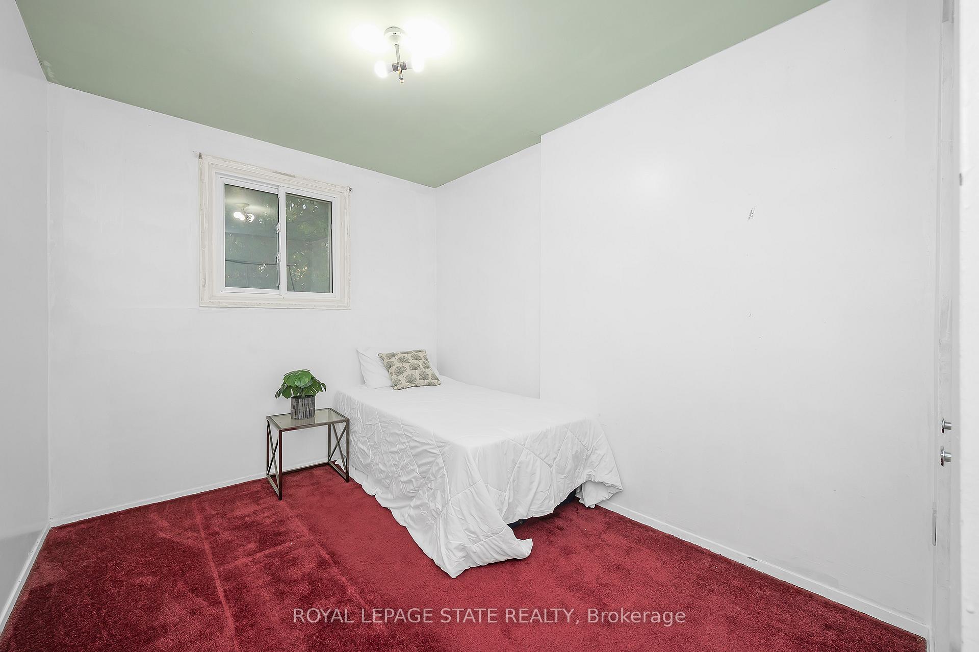 Photo 17 of Unit 124, 100 Quigley Road, Hamilton, Vincent — HOMEH