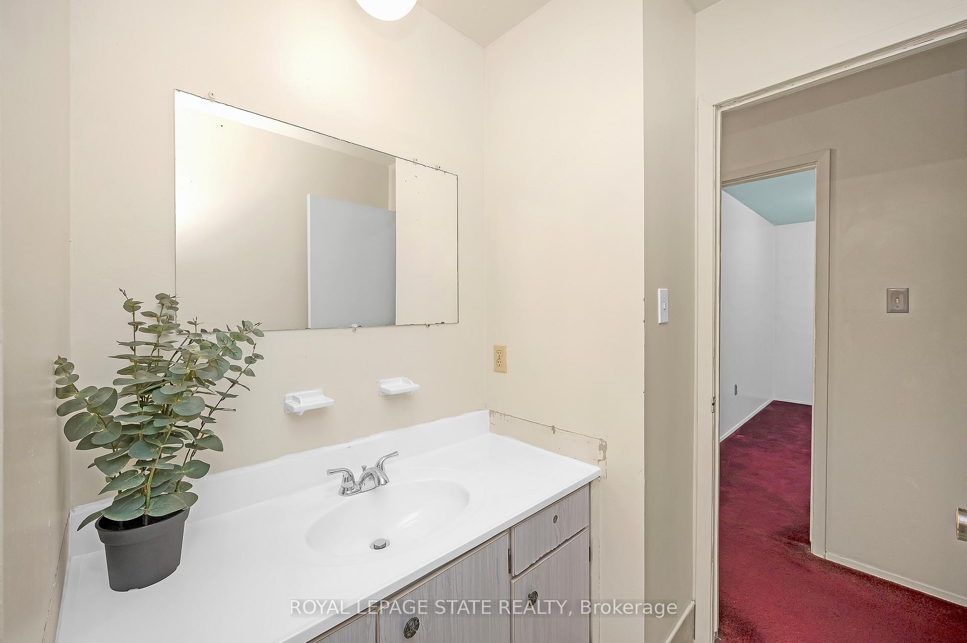 Photo 19 of Unit 124, 100 Quigley Road, Hamilton, Vincent — HOMEH