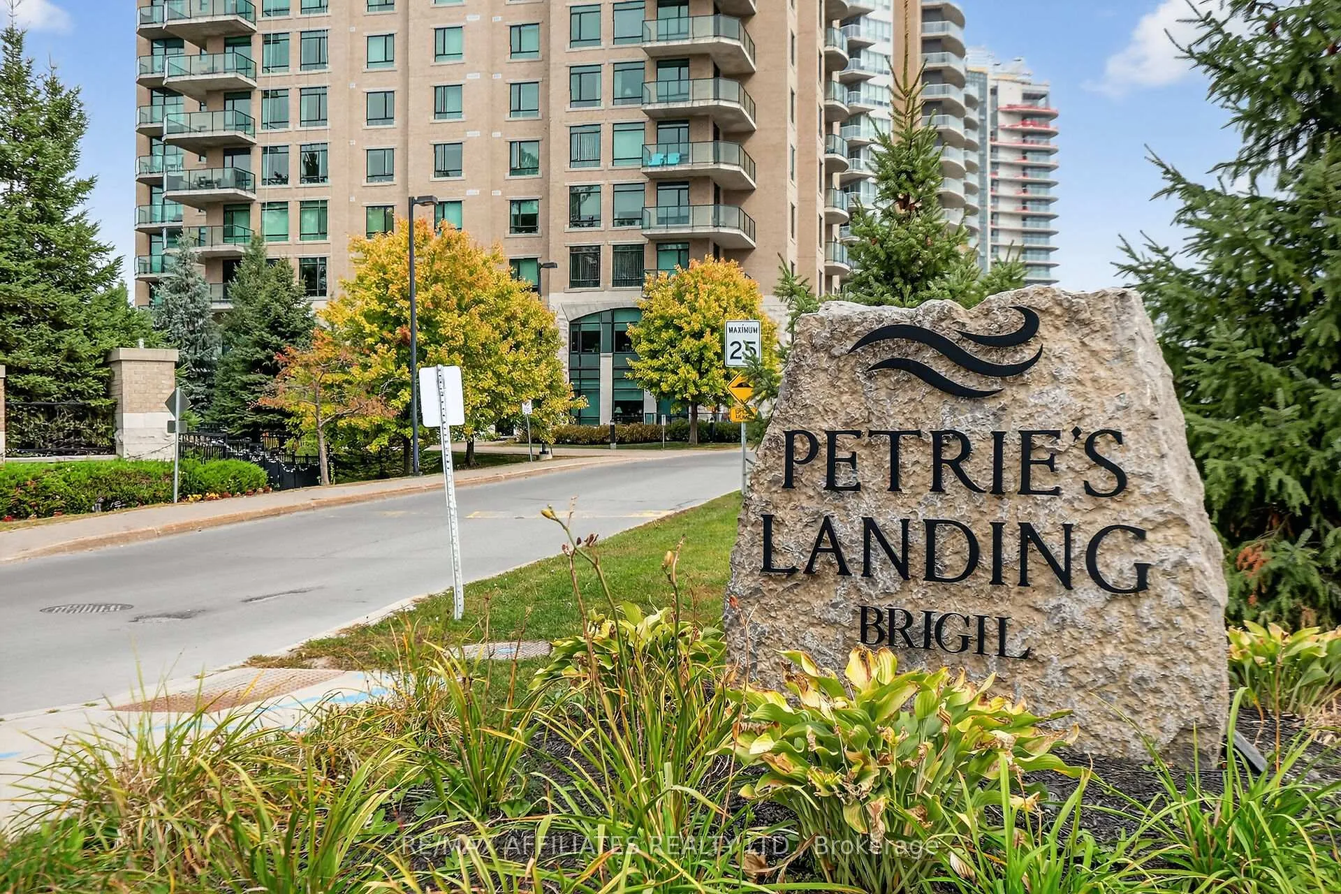 Photo 2 of Unit 905, 100 Inlet Private, Ottawa, Chatelaine Village — HOMEH