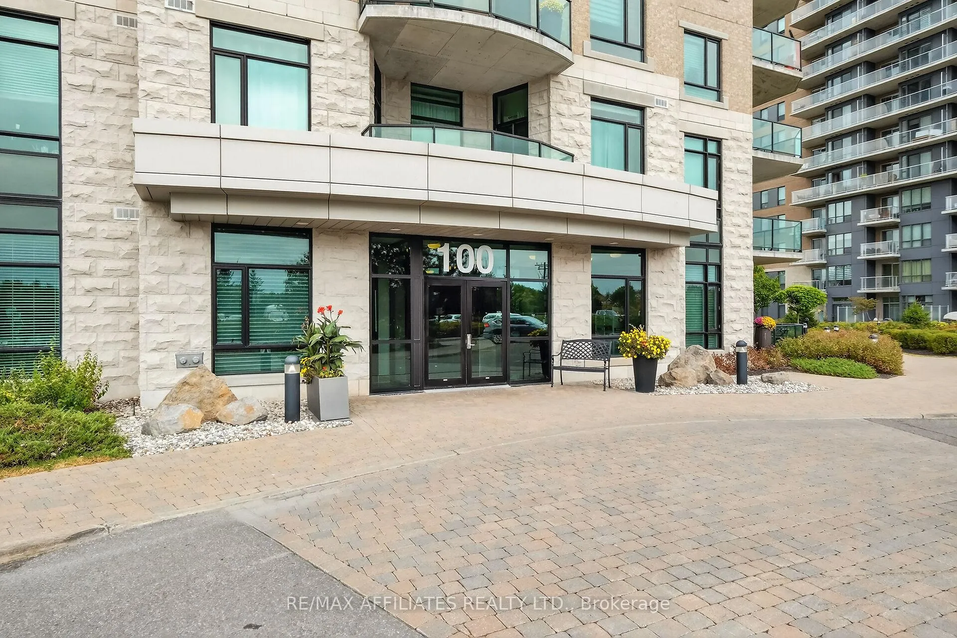 Photo 4 of Unit 905, 100 Inlet Private, Ottawa, Chatelaine Village — HOMEH
