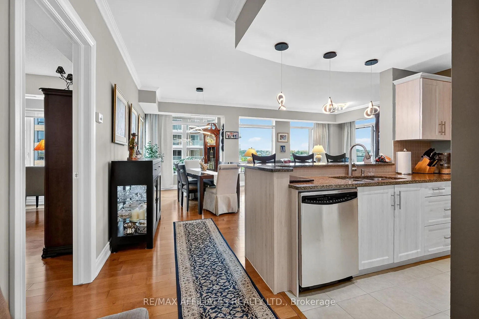 Photo 11 of Unit 905, 100 Inlet Private, Ottawa, Chatelaine Village — HOMEH