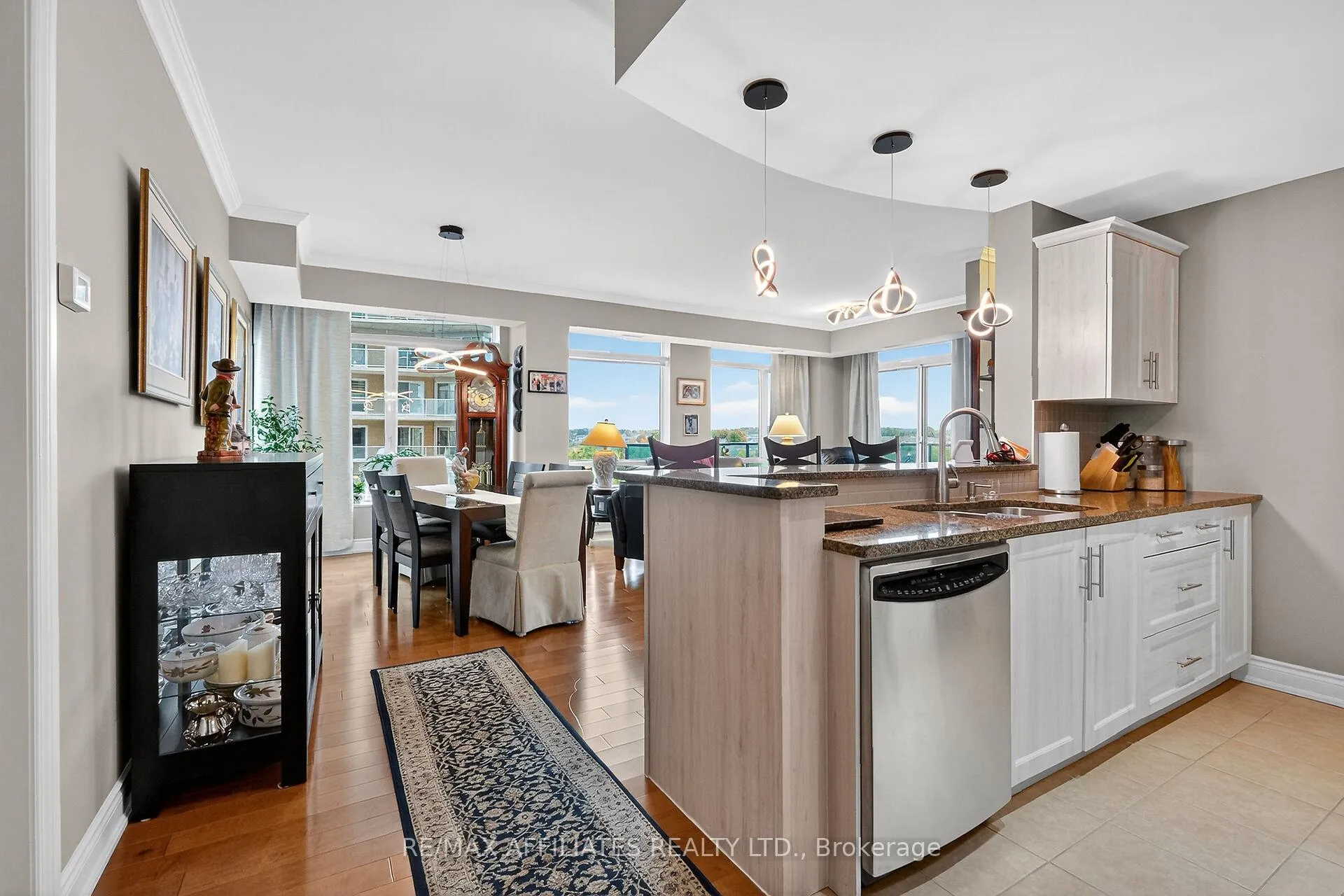 Photo 13 of Unit 905, 100 Inlet Private, Ottawa, Chatelaine Village — HOMEH