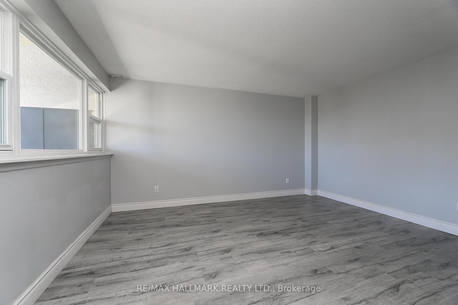 Photo 10 of Unit 50, 3050 Constitution Boulevard, Mississauga, Applewood — HOMEH