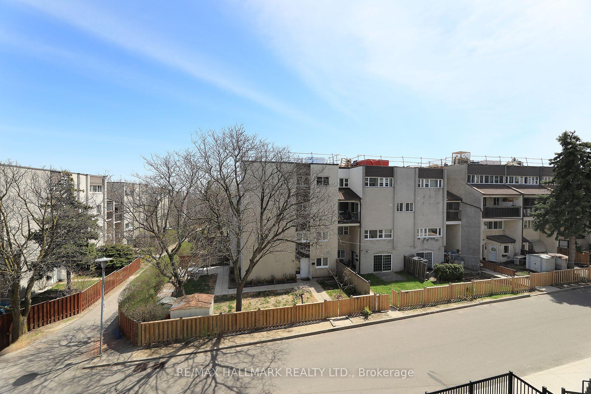 Photo 14 of Unit 50, 3050 Constitution Boulevard, Mississauga, Applewood — HOMEH