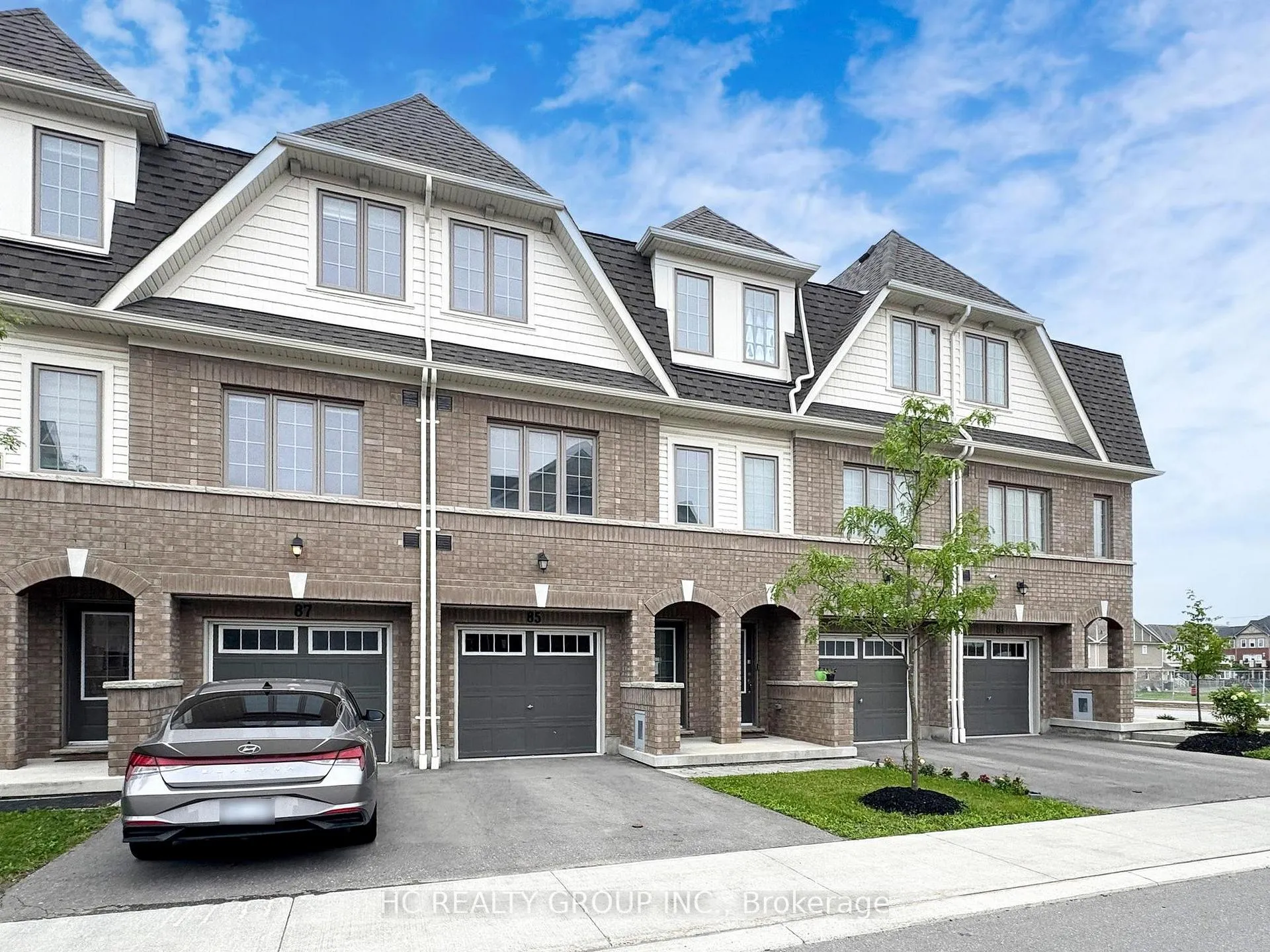 Photo 2 of 85 Danzatore Path, Oshawa, Windfields — HOMEH