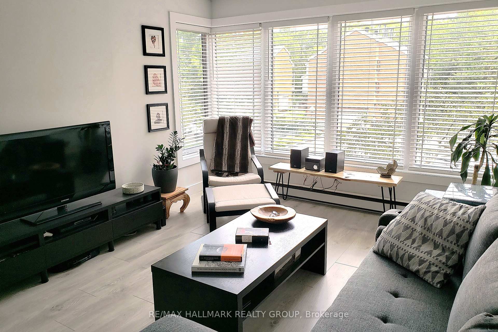 Photo 11 of Unit 316, 225 Alvin Road, Ottawa, Manor Park — HOMEH