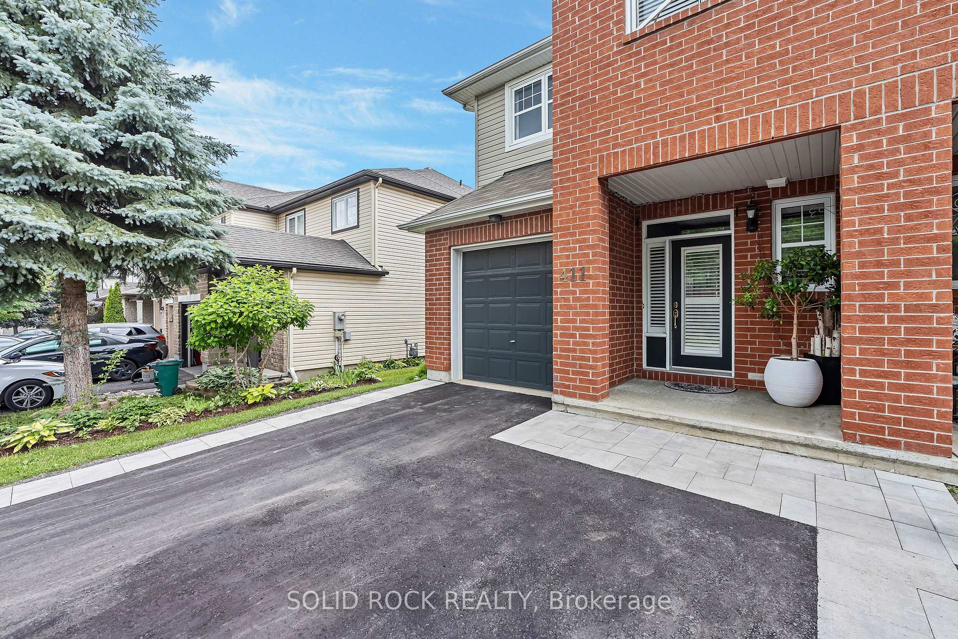 Photo 2 of 411 Cache Bay Crescent E, Ottawa, Blossom Park/Kemp Park/Findlay Creek — HOMEH