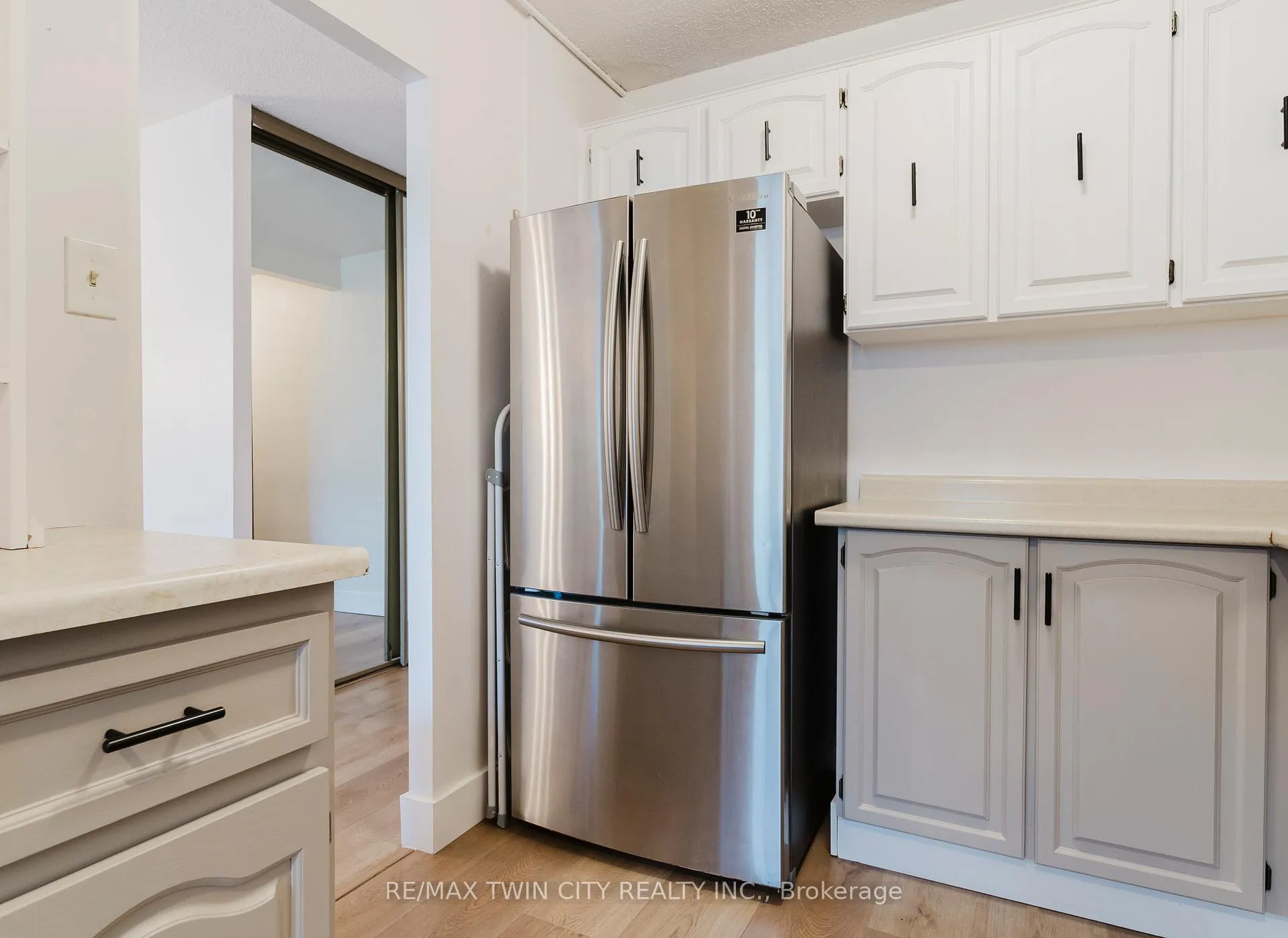 Photo 10 of Unit 306, 375 King Street N, Waterloo — HOMEH