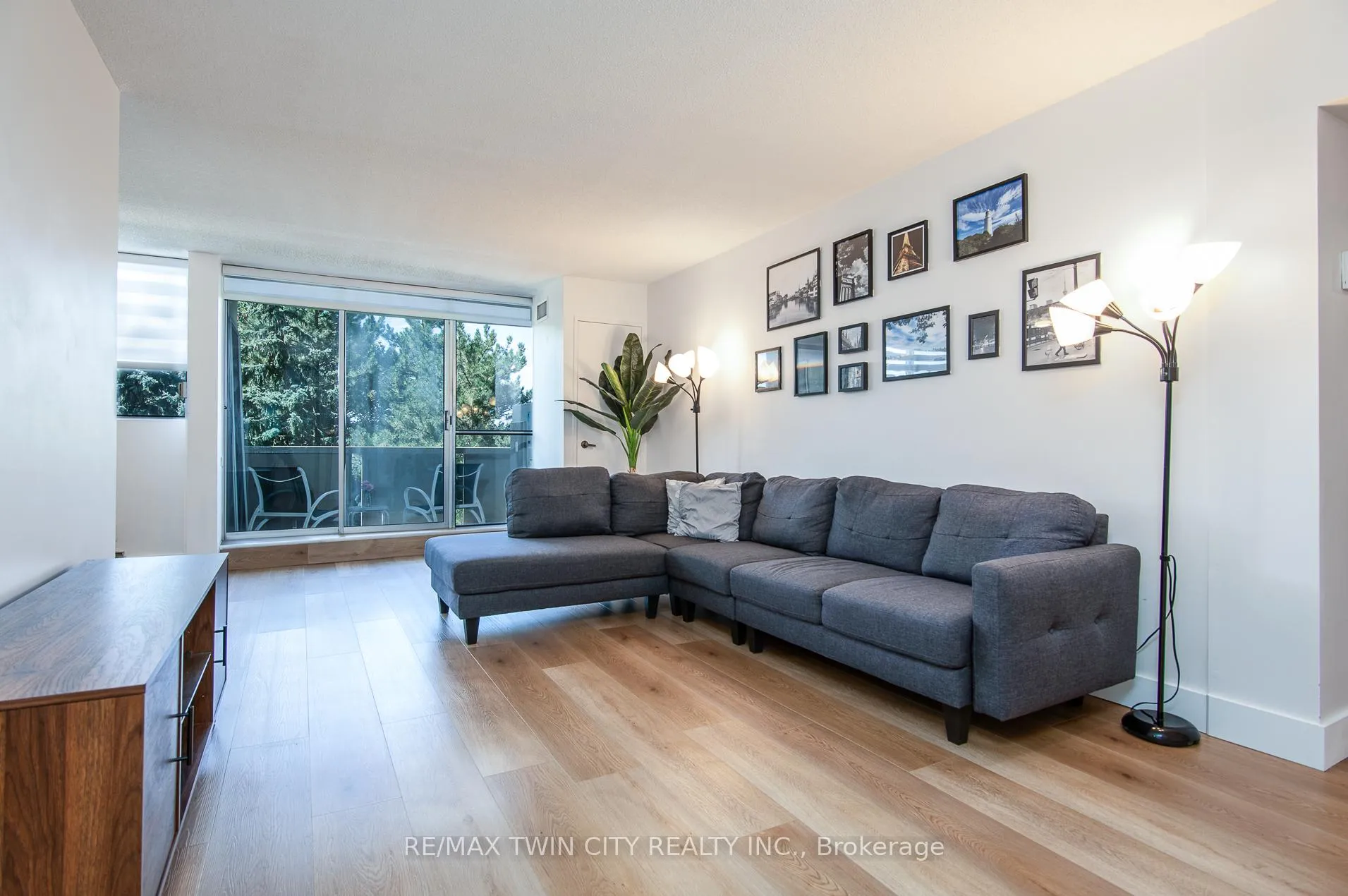 Photo 12 of Unit 306, 375 King Street N, Waterloo — HOMEH