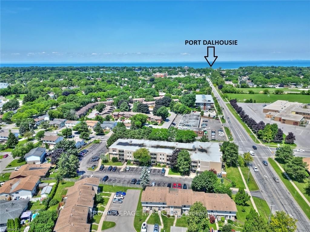 Front of Unit 10, 242 Lakeport Road