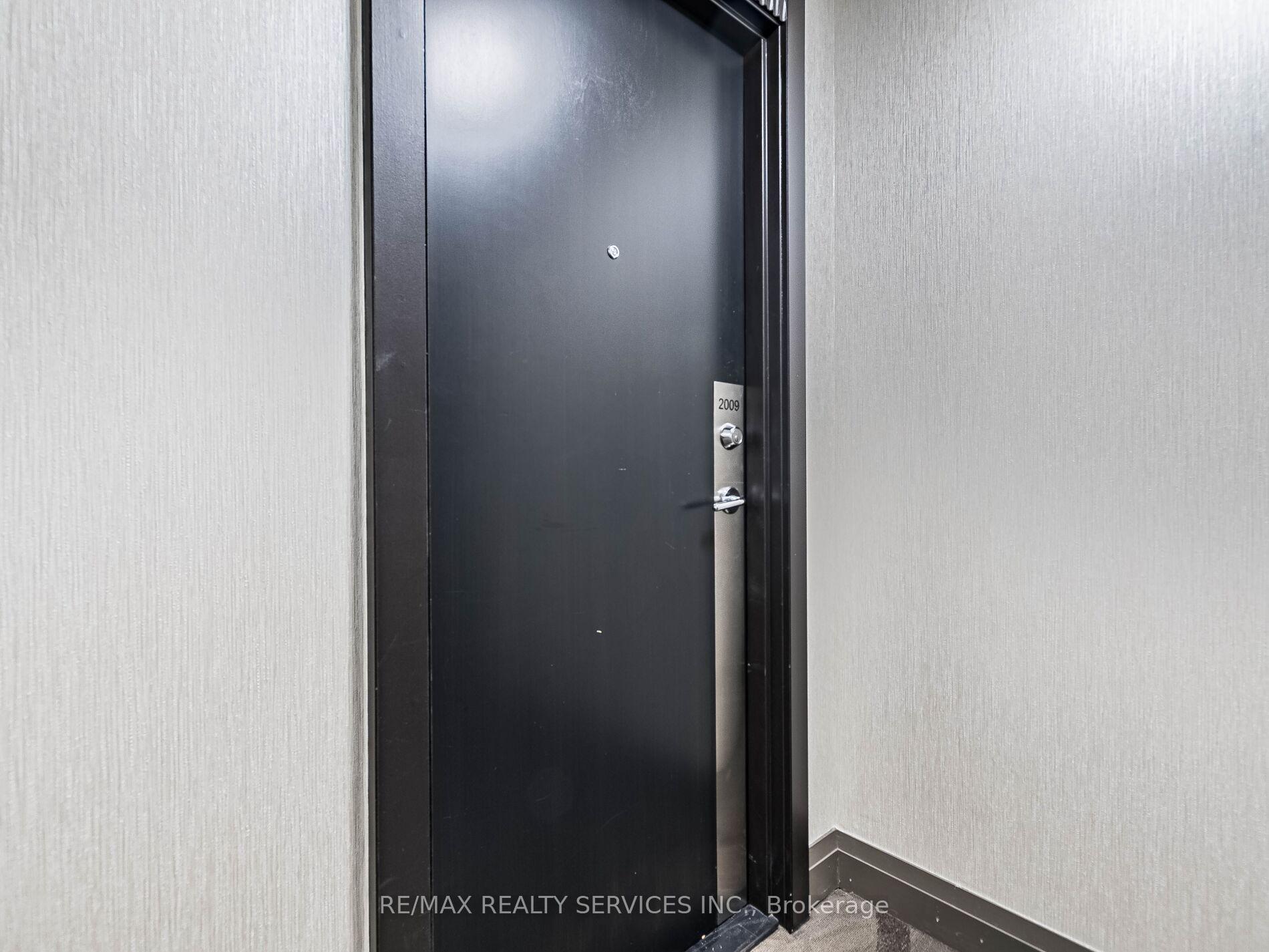 Photo 9 of Unit 2009, 3515 Kariya Drive, Mississauga, Fairview — HOMEH