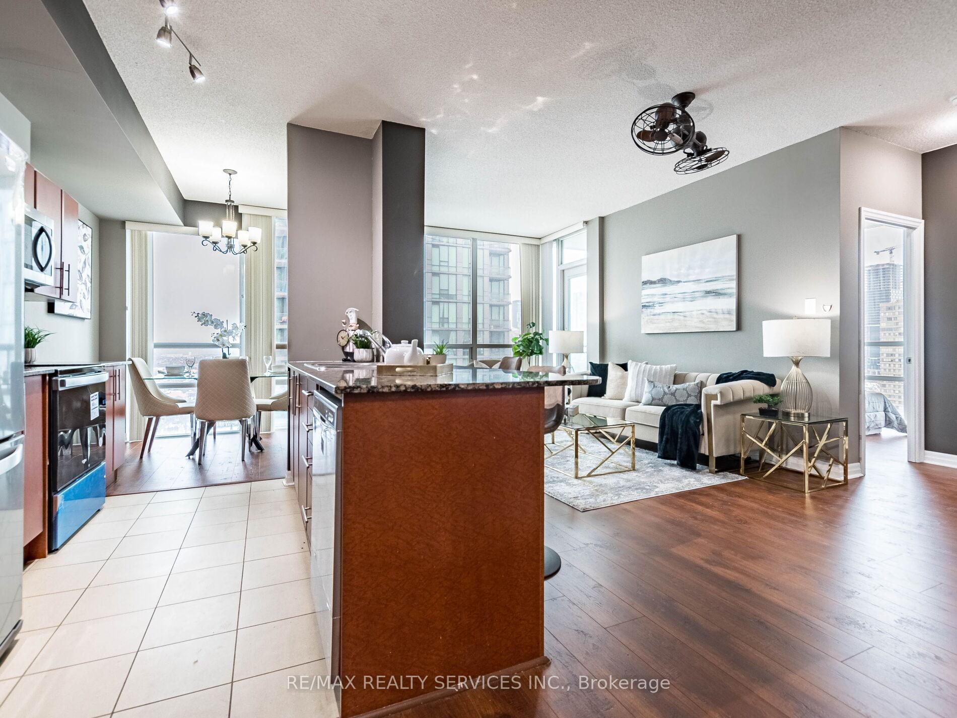 Photo 12 of Unit 2009, 3515 Kariya Drive, Mississauga, Fairview — HOMEH