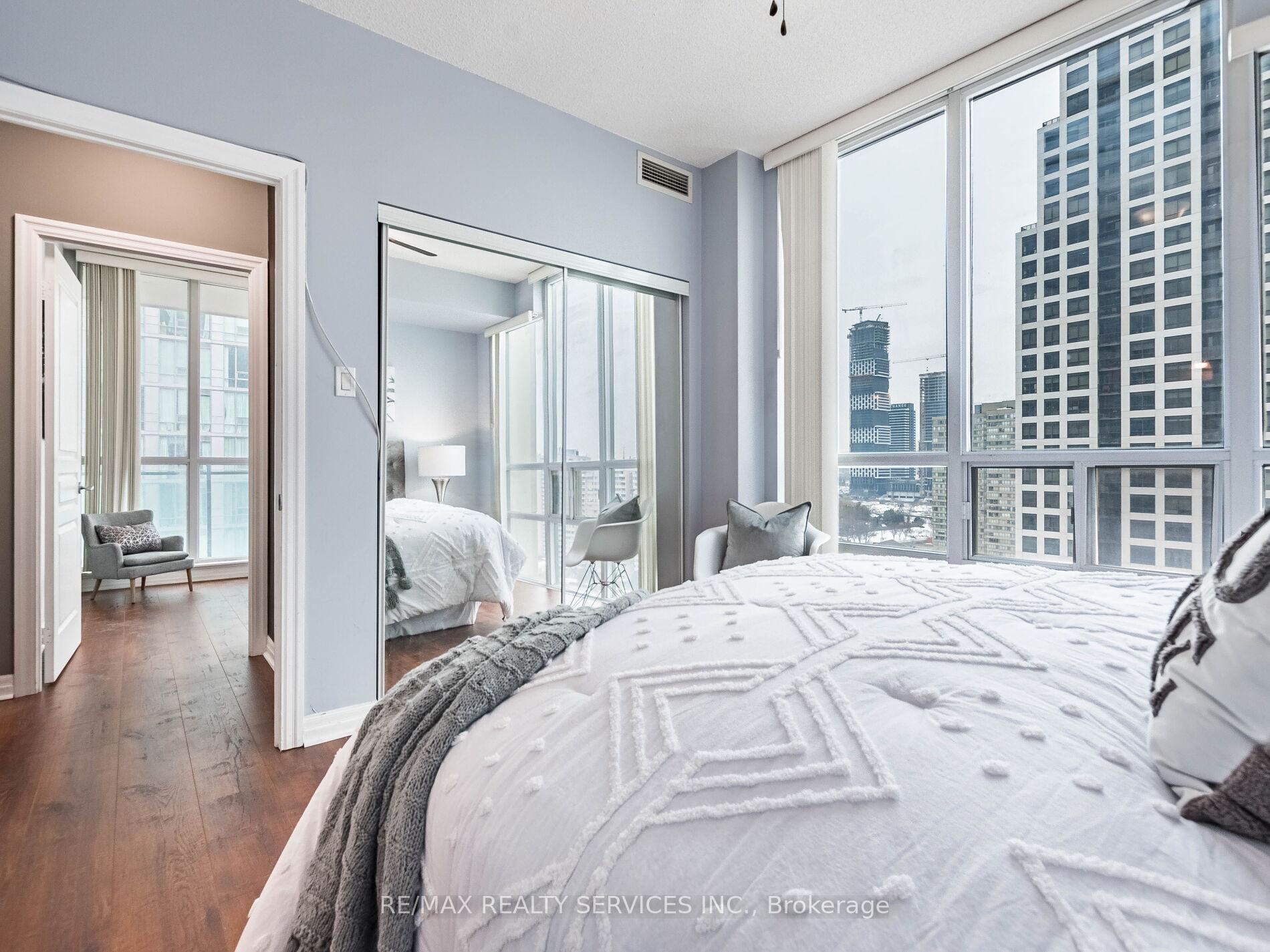 Photo 23 of Unit 2009, 3515 Kariya Drive, Mississauga, Fairview — HOMEH