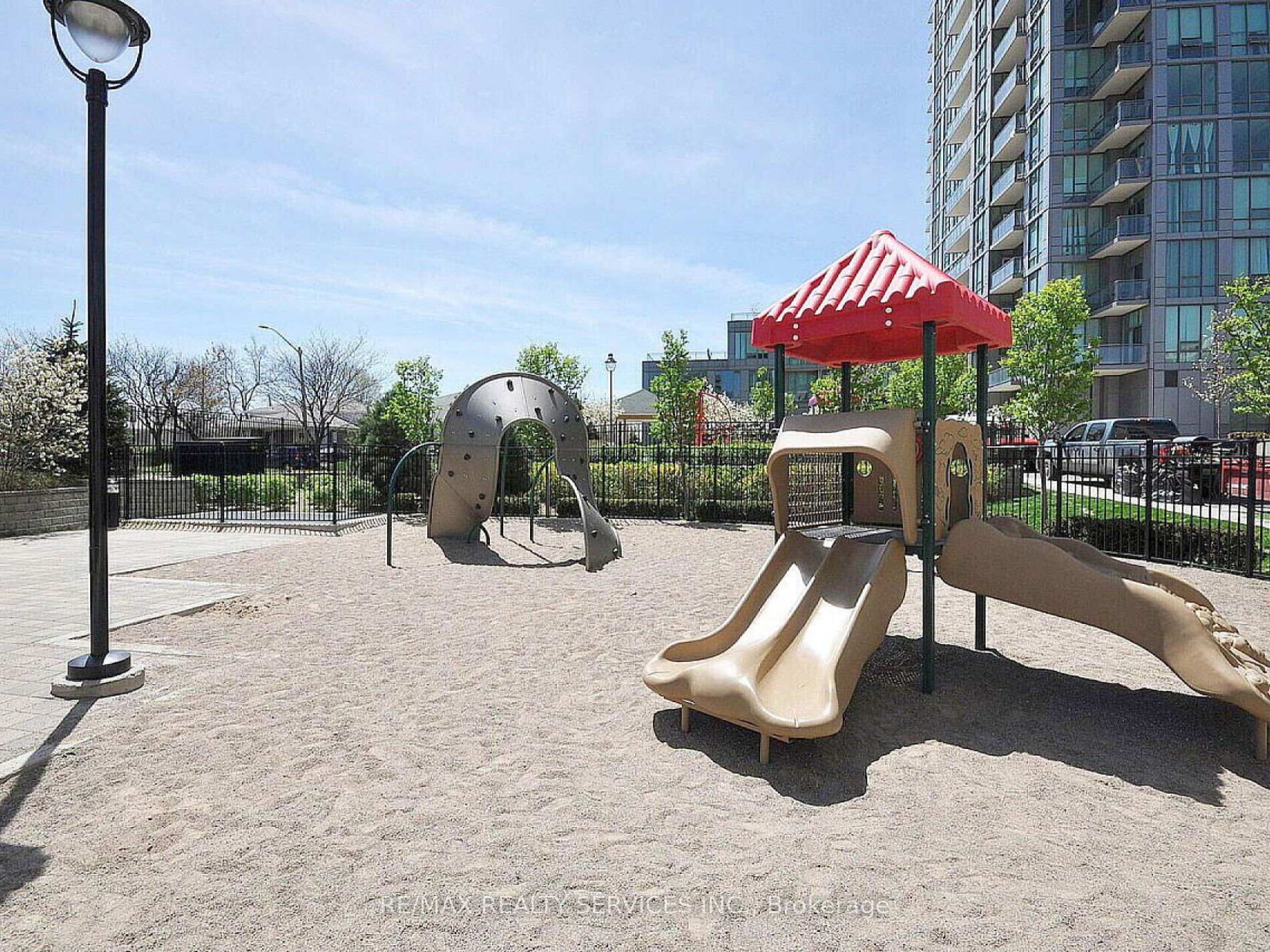 Photo 42 of Unit 2009, 3515 Kariya Drive, Mississauga, Fairview — HOMEH