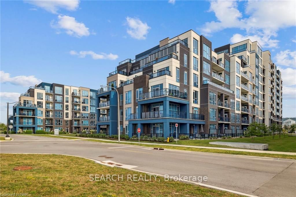 Photo 4 of Unit 904, 16 Concord Place, Grimsby, Grimsby Beach — HOMEH