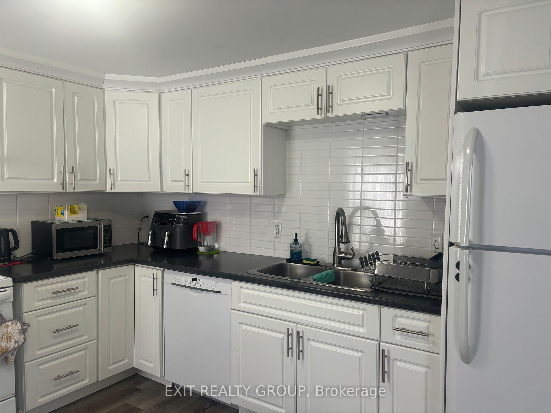 Photo 6 of 18 Frank Street, Belleville, Belleville Ward — HOMEH