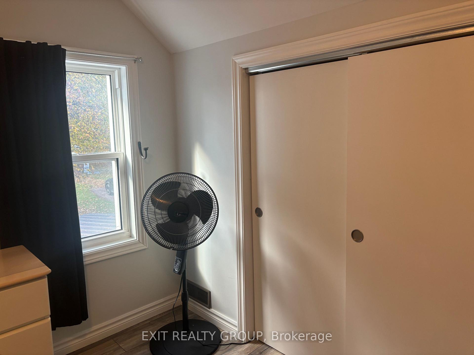Photo 13 of 18 Frank Street, Belleville, Belleville Ward — HOMEH