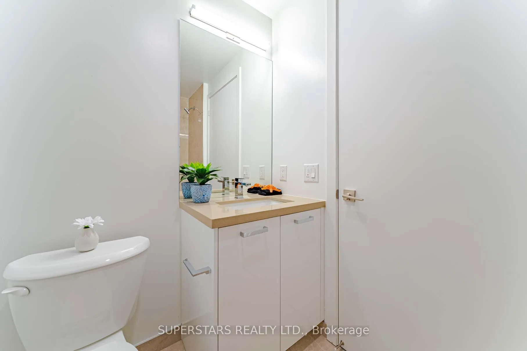 Photo 16 of Unit 717, 195 McCaul Street, Toronto, Kensington-Chinatown — HOMEH