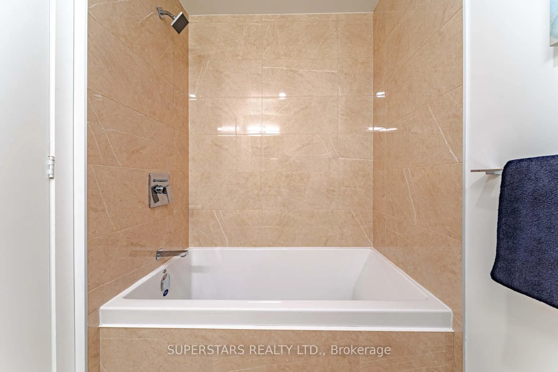 Photo 18 of Unit 717, 195 McCaul Street, Toronto, Kensington-Chinatown — HOMEH