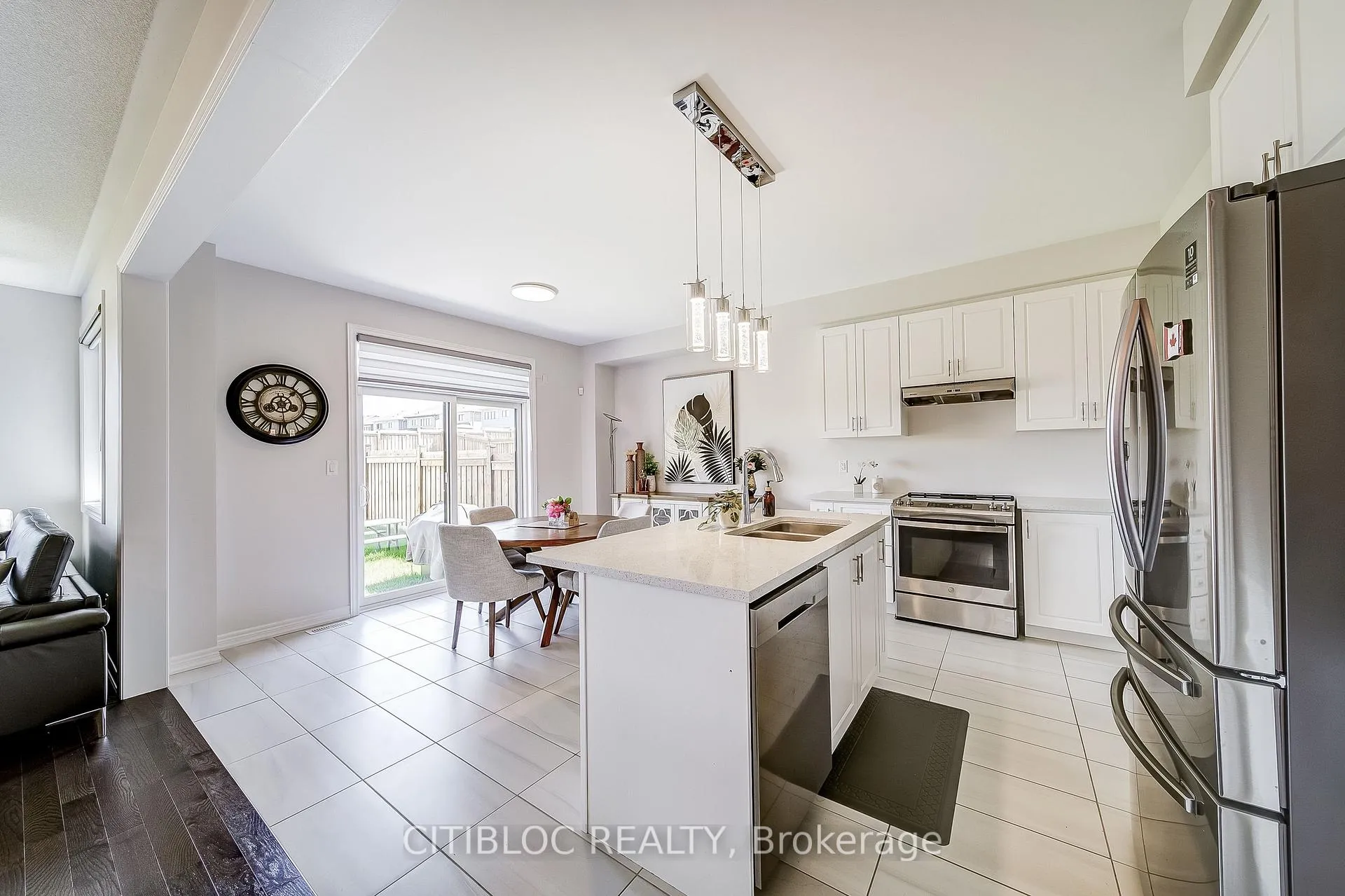 Photo 9 of 9 Abbey Crescent, Barrie, Rural Barrie Southeast — HOMEH