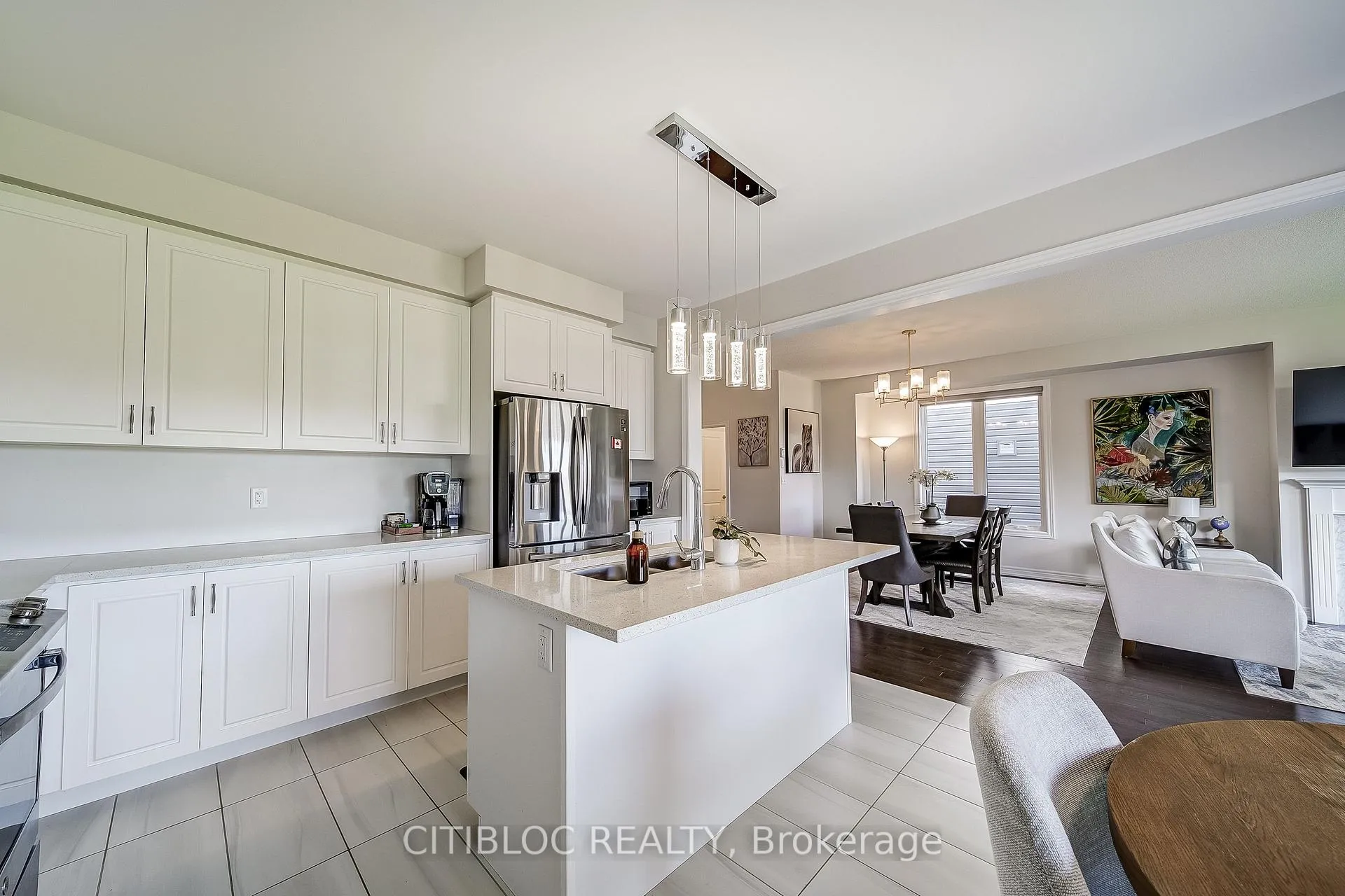Photo 13 of 9 Abbey Crescent, Barrie, Rural Barrie Southeast — HOMEH