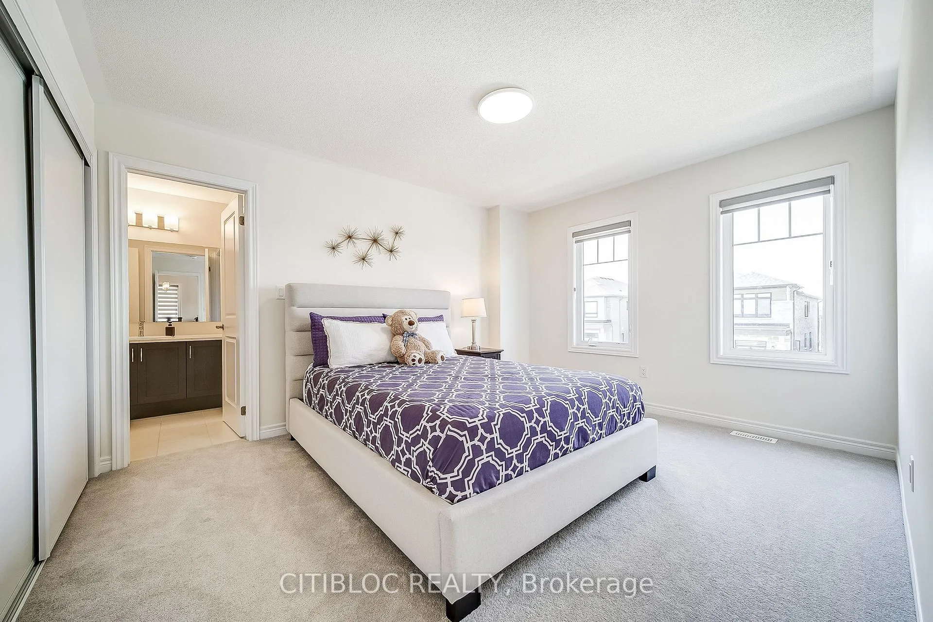 Photo 25 of 9 Abbey Crescent, Barrie, Rural Barrie Southeast — HOMEH