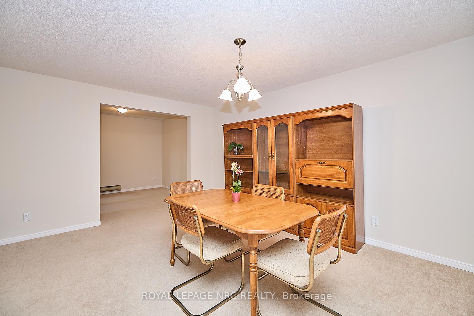 Photo 4 of Unit 201, 5 Niagara Street, Grimsby, Grimsby West — HOMEH