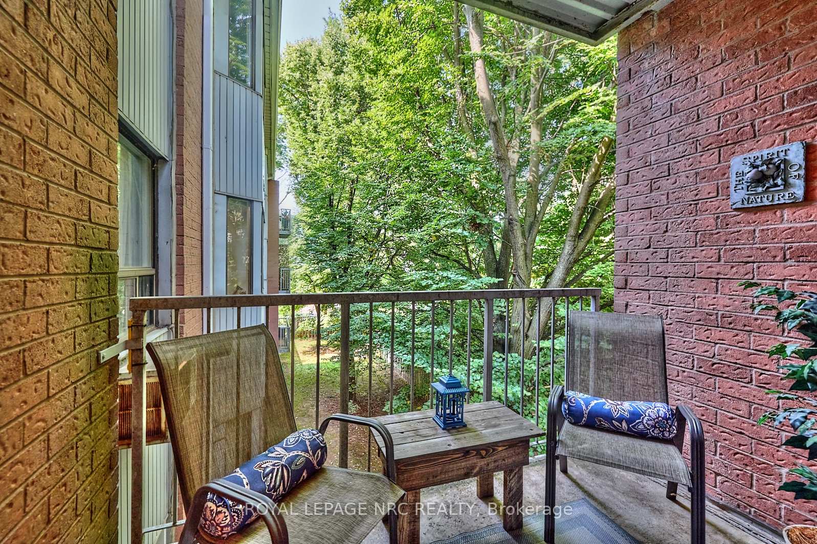 Photo 7 of Unit 201, 5 Niagara Street, Grimsby, Grimsby West — HOMEH