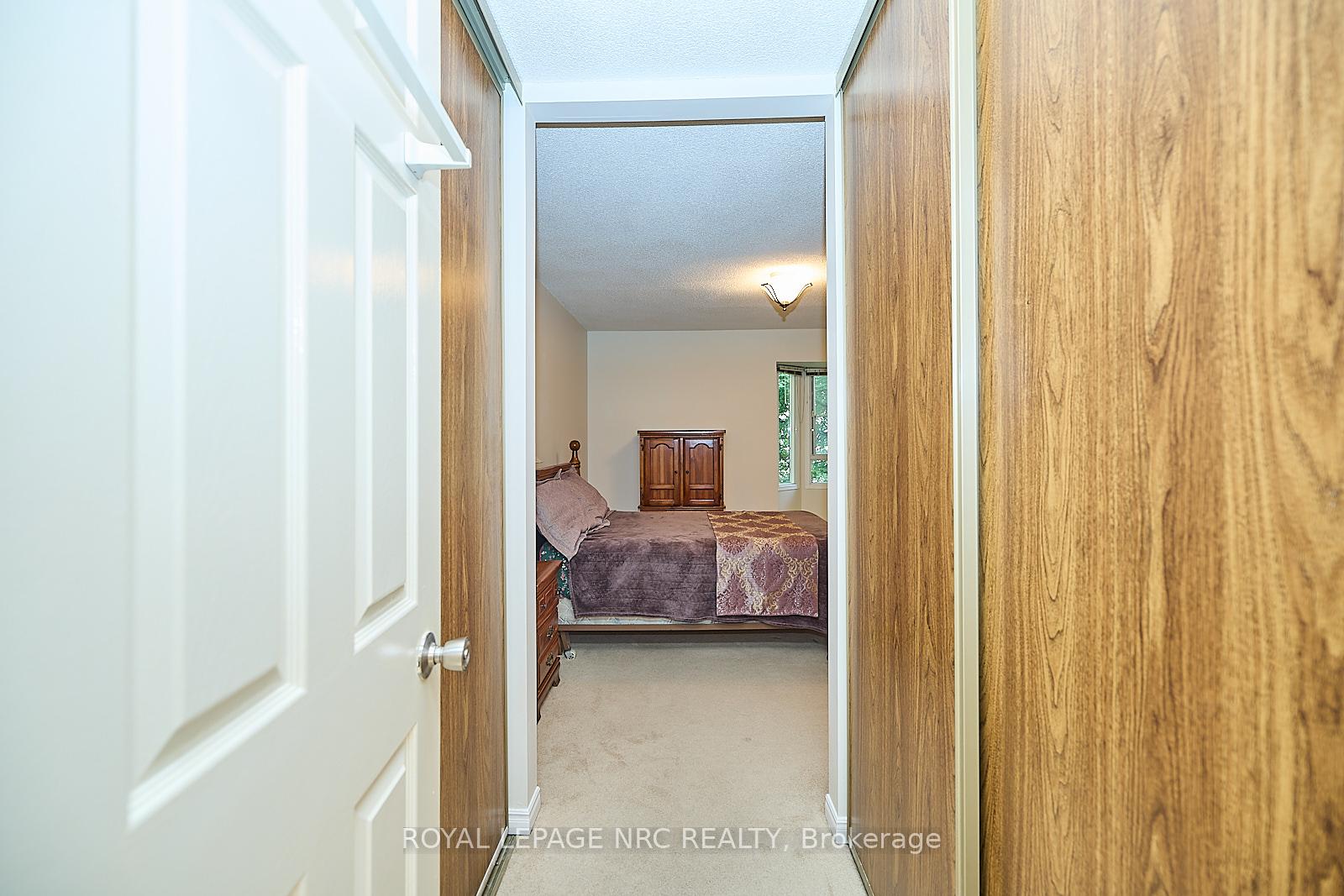 Photo 17 of Unit 201, 5 Niagara Street, Grimsby, Grimsby West — HOMEH