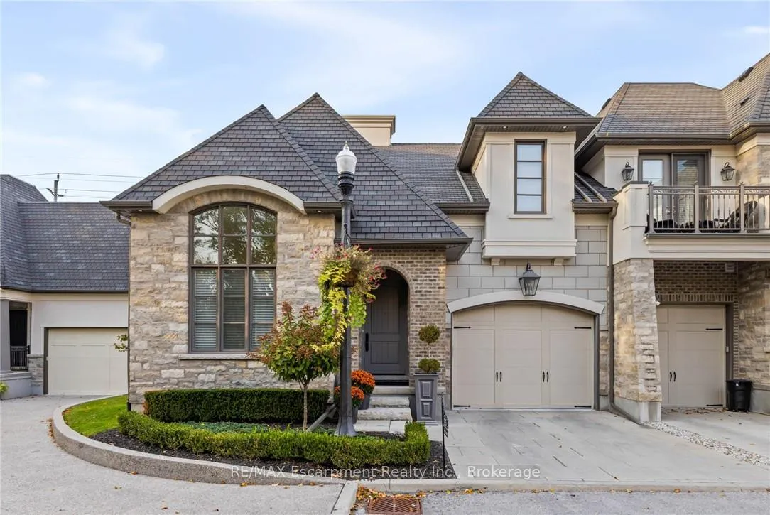 Photo 3 of 25 Arbourvale Common Road, St. Catharines, Glendale/Glenridge — HOMEH