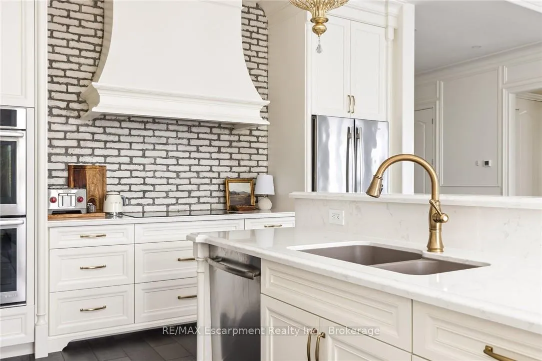 Photo 14 of 25 Arbourvale Common Road, St. Catharines, Glendale/Glenridge — HOMEH