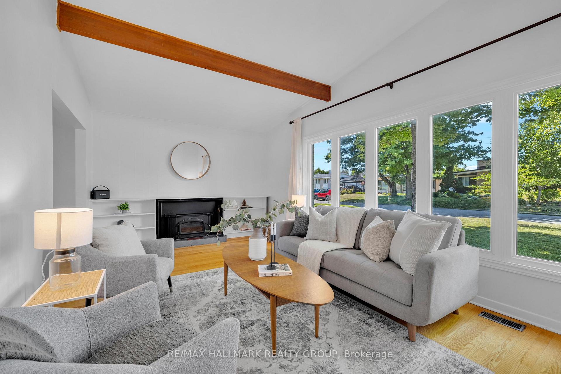 Photo 3 of 35 Cleadon Drive, Ottawa, Crystal Beach — HOMEH