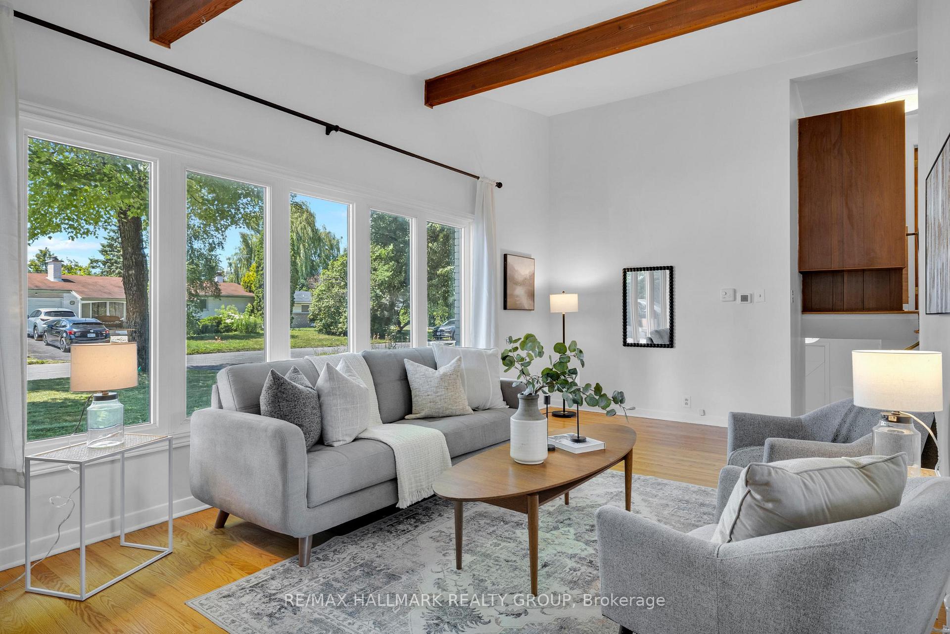 Photo 5 of 35 Cleadon Drive, Ottawa, Crystal Beach — HOMEH