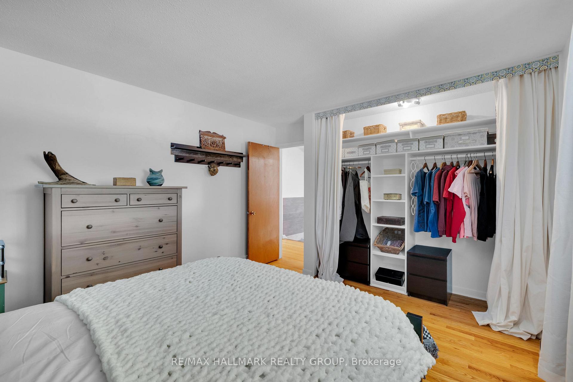 Photo 22 of 35 Cleadon Drive, Ottawa, Crystal Beach — HOMEH