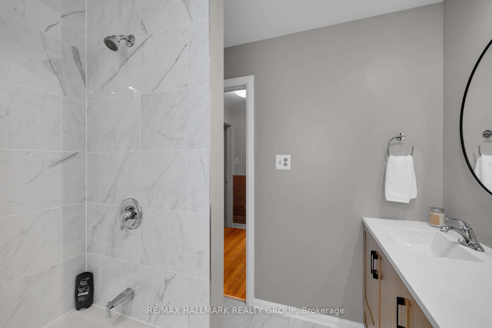 Photo 16 of 35 Cleadon Drive, Ottawa, Crystal Beach — HOMEH