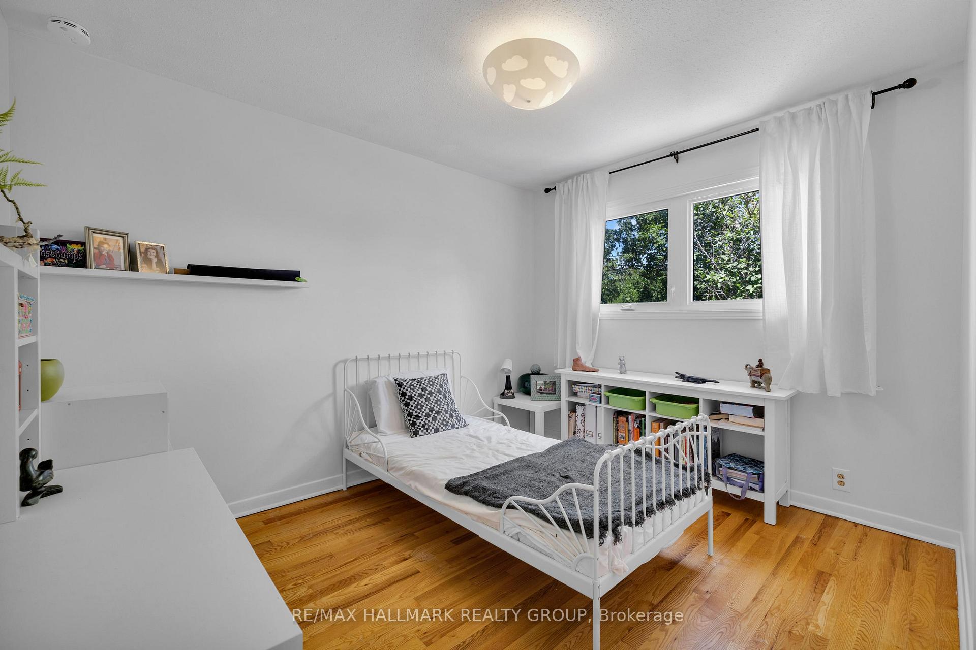 Photo 15 of 35 Cleadon Drive, Ottawa, Crystal Beach — HOMEH