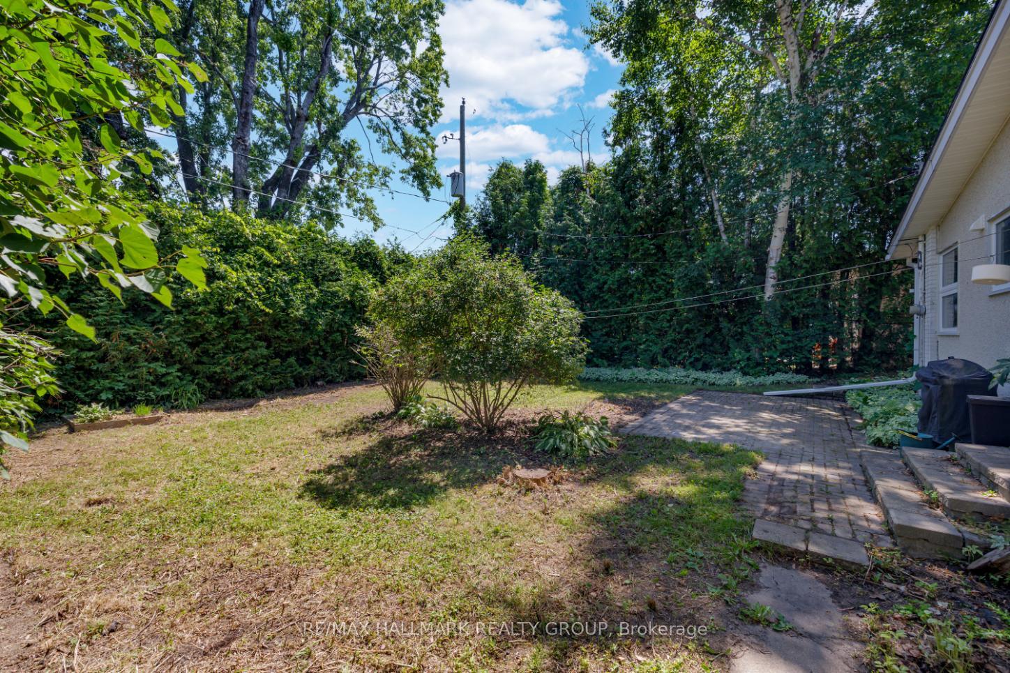 Photo 27 of 35 Cleadon Drive, Ottawa, Crystal Beach — HOMEH
