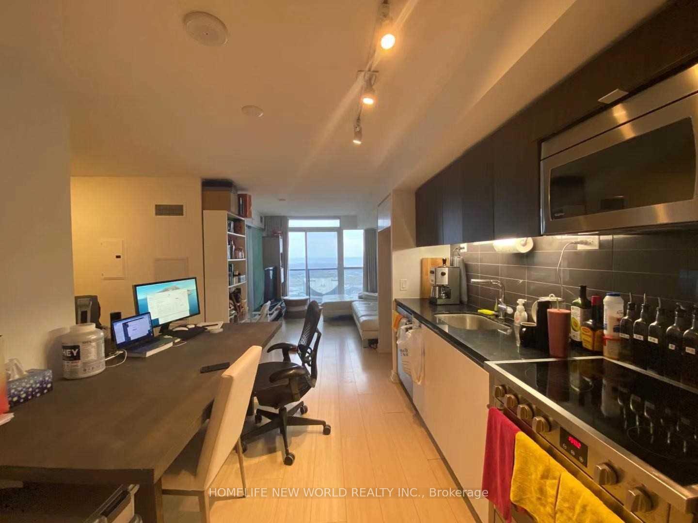 Photo 3 of Unit 4205, 85 Queens Wharf Road, Toronto, Waterfront Communities — HOMEH