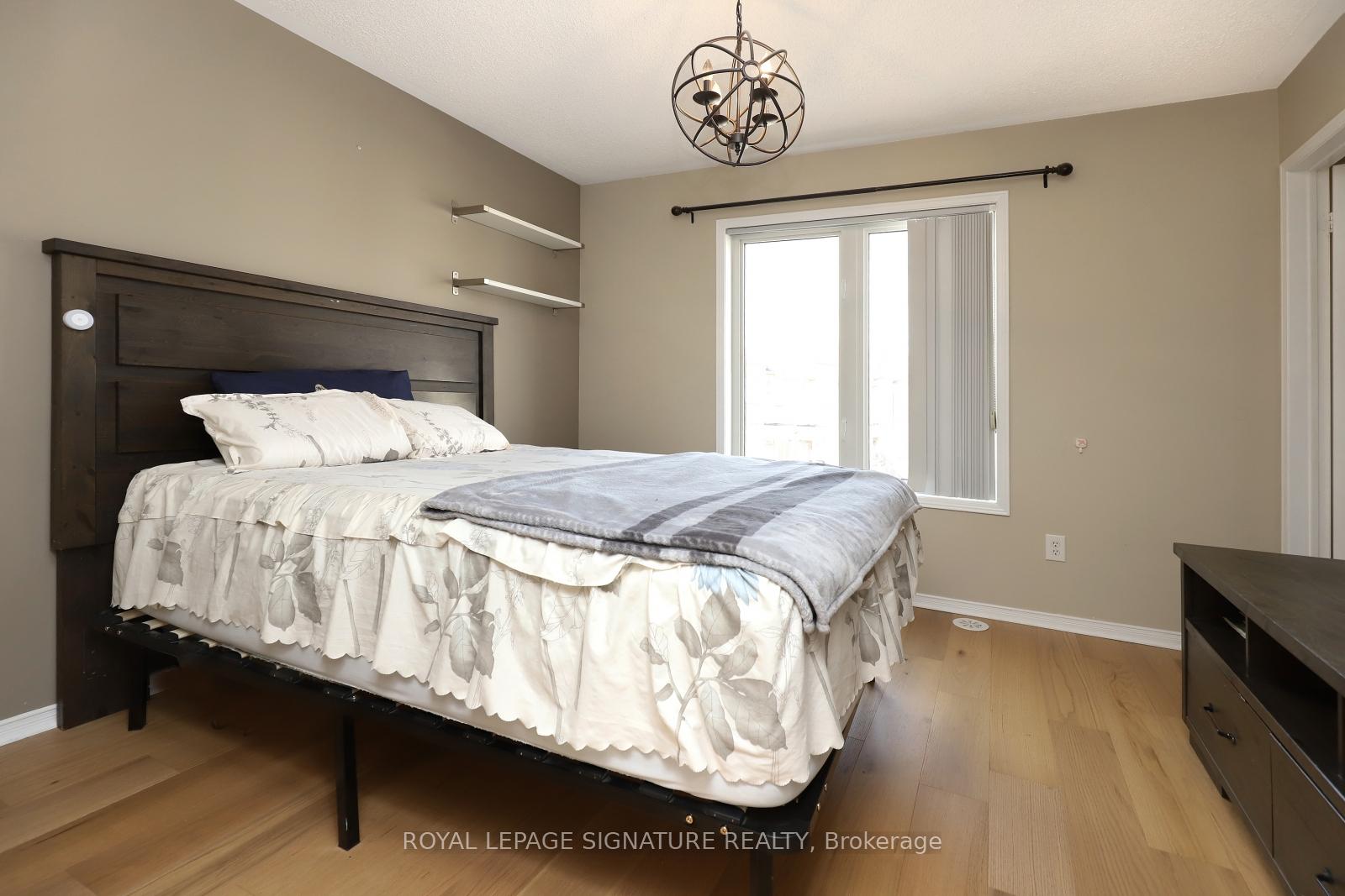 Photo 6 of Unit 9, 3025 Destination Drive, Mississauga, Churchill Meadows — HOMEH