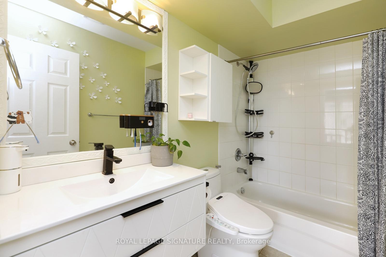 Photo 9 of Unit 9, 3025 Destination Drive, Mississauga, Churchill Meadows — HOMEH