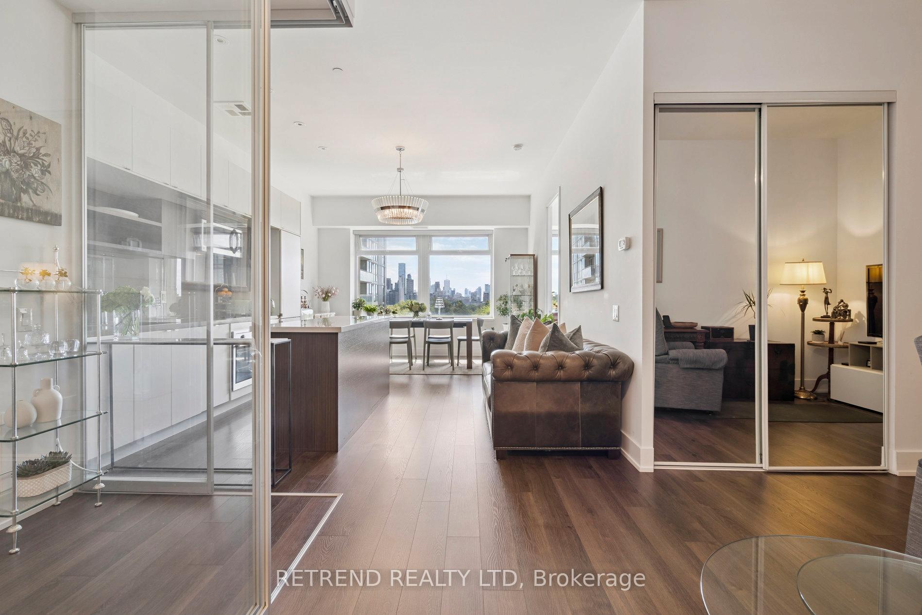Photo 8 of Unit 610, 111 St Clair Avenue W, Toronto, Yonge-St. Clair — HOMEH