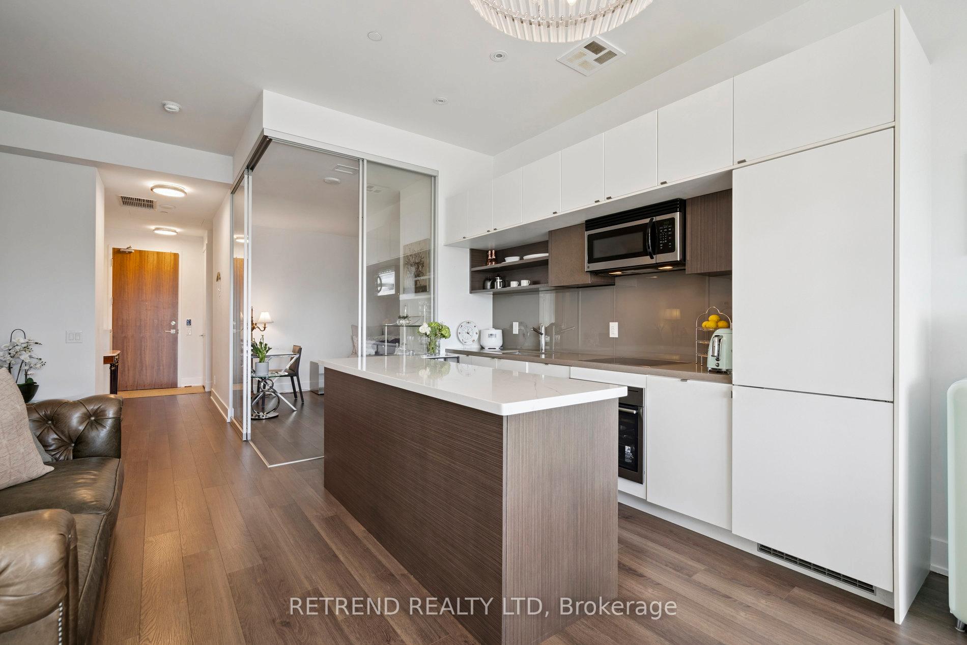 Photo 9 of Unit 610, 111 St Clair Avenue W, Toronto, Yonge-St. Clair — HOMEH