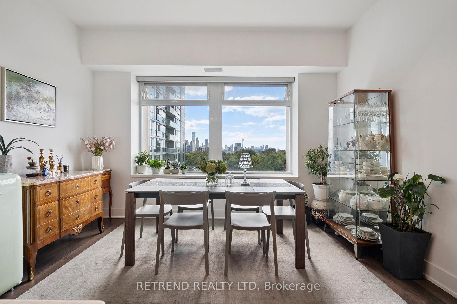 Photo 10 of Unit 610, 111 St Clair Avenue W, Toronto, Yonge-St. Clair — HOMEH