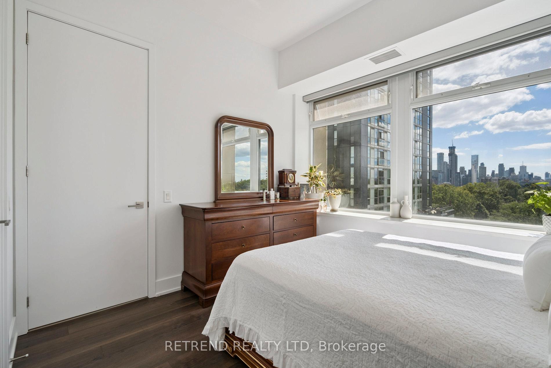 Photo 15 of Unit 610, 111 St Clair Avenue W, Toronto, Yonge-St. Clair — HOMEH