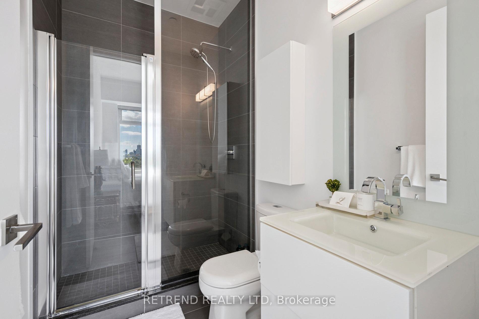 Photo 16 of Unit 610, 111 St Clair Avenue W, Toronto, Yonge-St. Clair — HOMEH