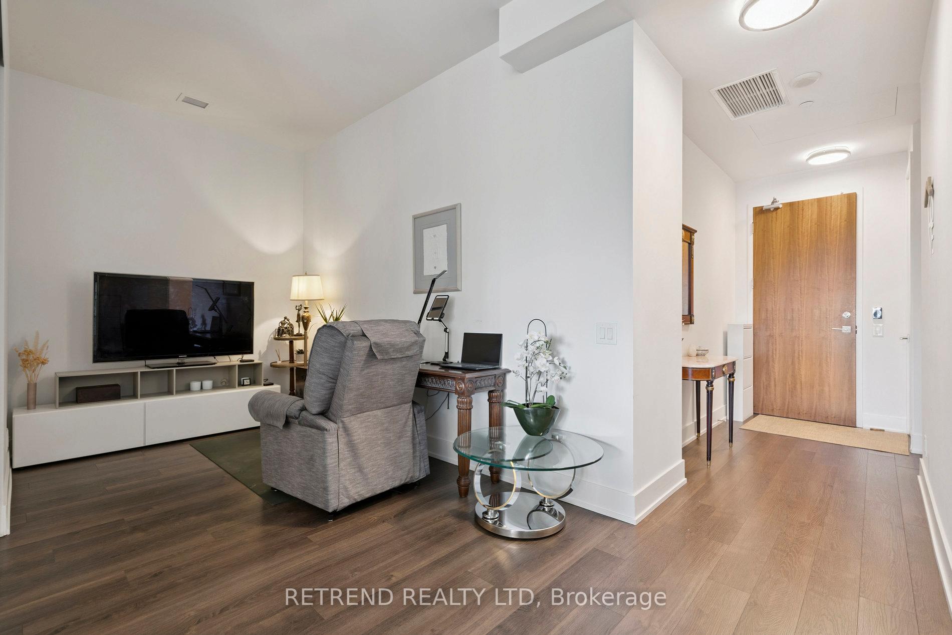 Photo 20 of Unit 610, 111 St Clair Avenue W, Toronto, Yonge-St. Clair — HOMEH